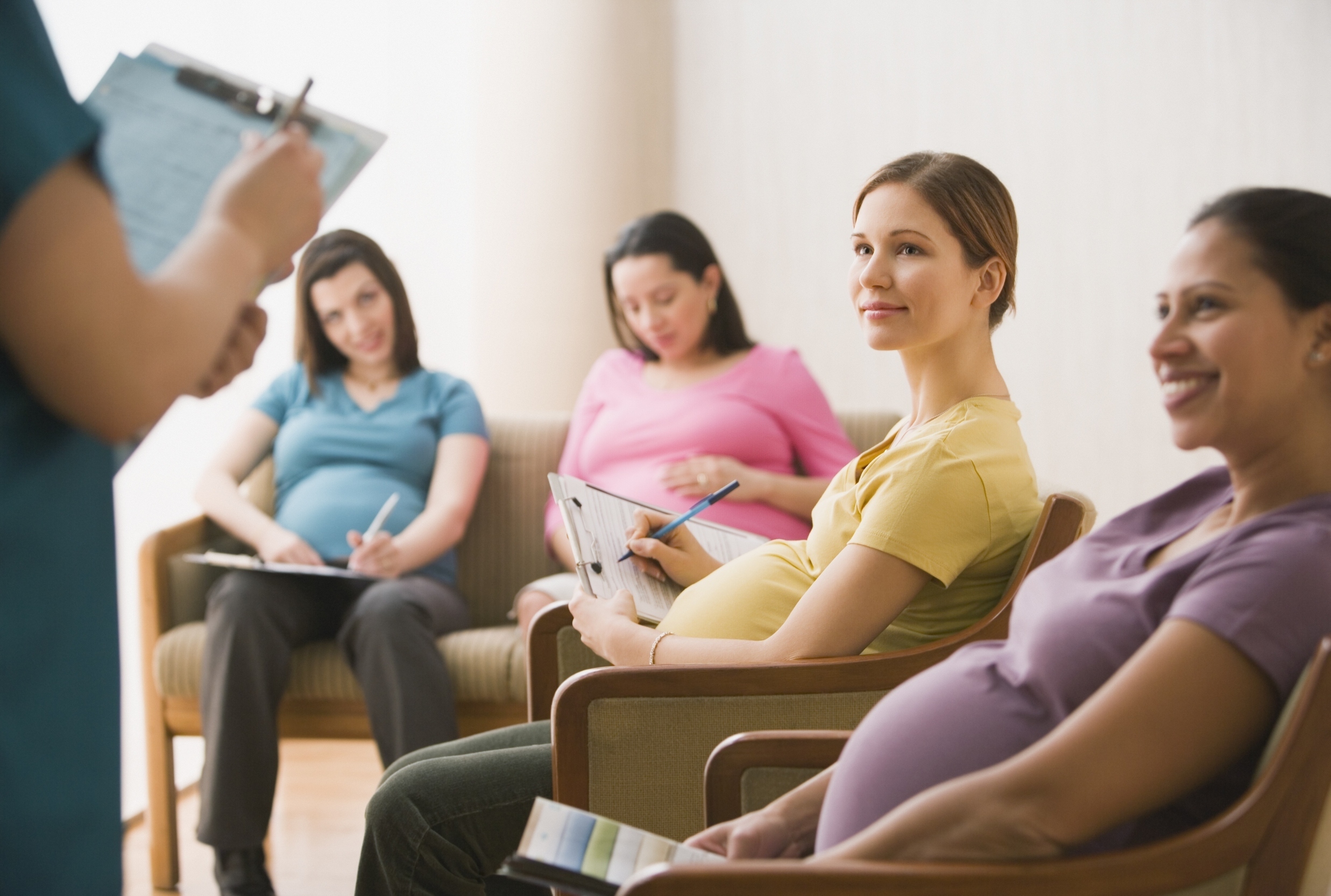 В Архангельске беременным доступны бесплатные курсы по подготовке к родам